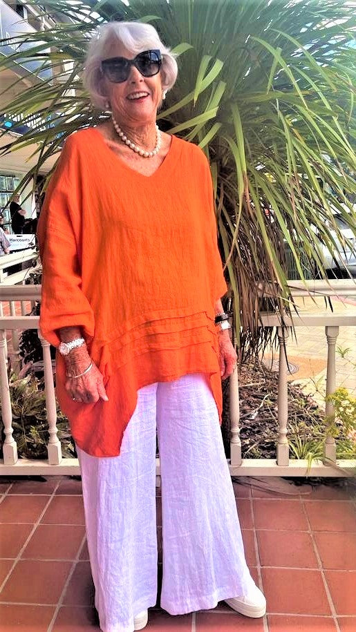 Classic Linen V-neck Top